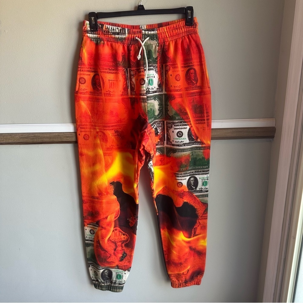 NWOT Denim Tears BURN IT Flame Money Sweatpants Orange FW24BAS0531​​​